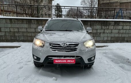 Hyundai Santa Fe III рестайлинг, 2011 год, 2 100 000 рублей, 1 фотография