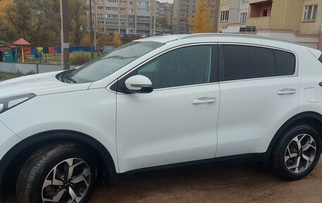 KIA Sportage IV рестайлинг, 2019 год, 2 195 000 рублей, 1 фотография