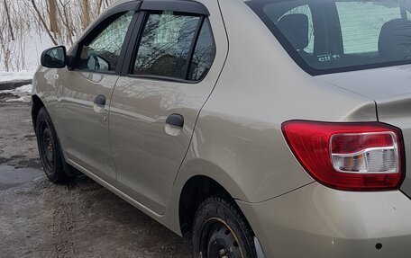 Renault Logan II, 2017 год, 500 000 рублей, 3 фотография