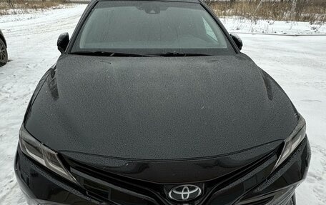 Toyota Camry, 2018 год, 3 210 000 рублей, 1 фотография