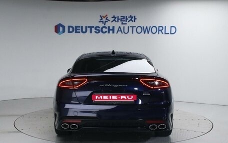 KIA Stinger I, 2018 год, 2 500 006 рублей, 2 фотография