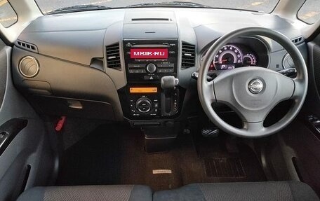 Nissan Roox, 2011 год, 590 009 рублей, 12 фотография