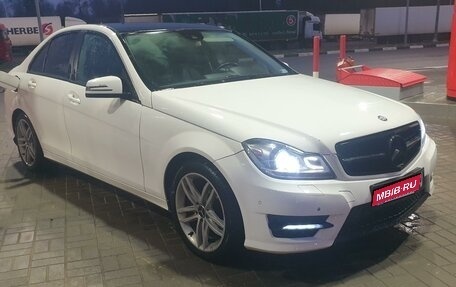 Mercedes-Benz C-Класс, 2013 год, 1 630 000 рублей, 2 фотография