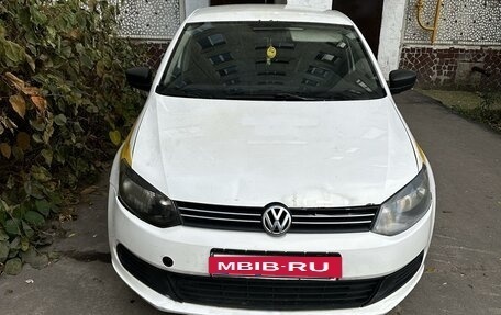 Volkswagen Polo VI (EU Market), 2010 год, 350 000 рублей, 2 фотография