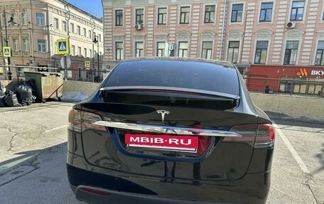 Tesla Model X I, 2017 год, 4 700 000 рублей, 3 фотография