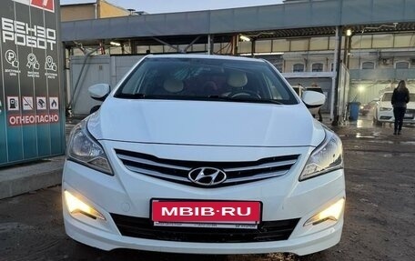 Hyundai Solaris II рестайлинг, 2014 год, 1 100 000 рублей, 18 фотография