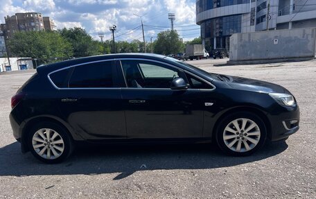 Opel Astra J, 2013 год, 850 000 рублей, 5 фотография