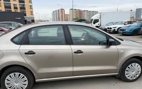 Volkswagen Polo VI (EU Market), 2017 год, 1 500 000 рублей, 2 фотография