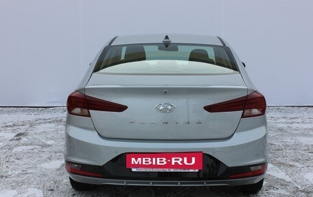 Hyundai Elantra VI рестайлинг, 2019 год, 1 690 000 рублей, 6 фотография