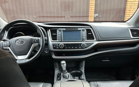 Toyota Highlander III, 2014 год, 4 200 000 рублей, 8 фотография