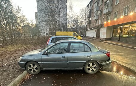 KIA Rio II, 2000 год, 150 000 рублей, 2 фотография