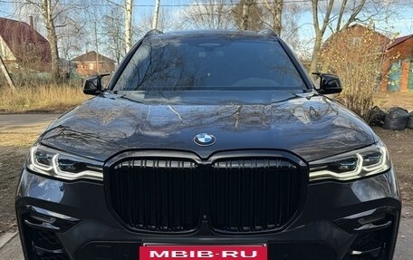 BMW X7, 2019 год, 9 000 000 рублей, 3 фотография