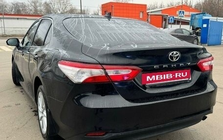 Toyota Camry, 2021 год, 2 500 000 рублей, 7 фотография