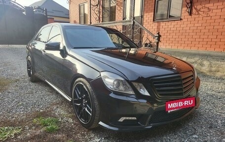 Mercedes-Benz E-Класс, 2010 год, 1 480 000 рублей, 2 фотография