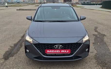 Hyundai Solaris II рестайлинг, 2021 год, 1 780 000 рублей, 2 фотография