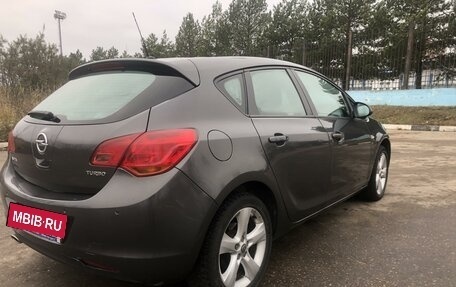 Opel Astra J, 2011 год, 990 000 рублей, 4 фотография