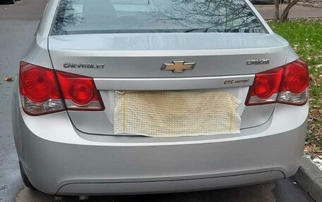 Chevrolet Cruze II, 2010 год, 750 000 рублей, 16 фотография