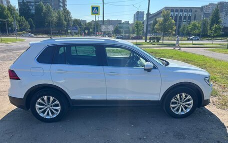 Volkswagen Tiguan II, 2017 год, 2 500 000 рублей, 6 фотография