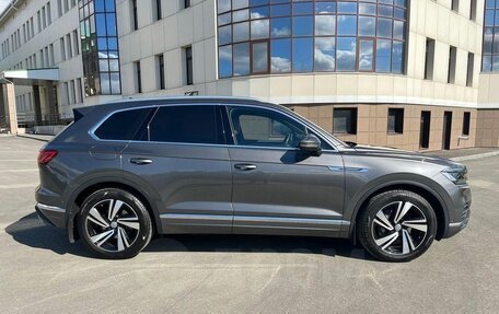 Volkswagen Touareg III, 2021 год, 8 500 000 рублей, 4 фотография