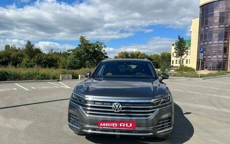 Volkswagen Touareg III, 2021 год, 8 500 000 рублей, 2 фотография