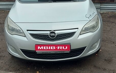 Opel Astra J, 2010 год, 700 000 рублей, 14 фотография