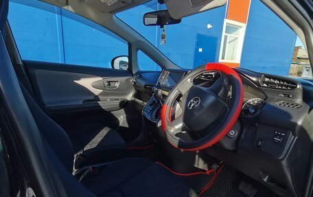 Toyota Wish II, 2011 год, 1 400 000 рублей, 9 фотография