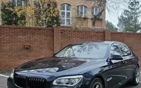 BMW 7 серия, 2012 год, 2 000 000 рублей, 1 фотография