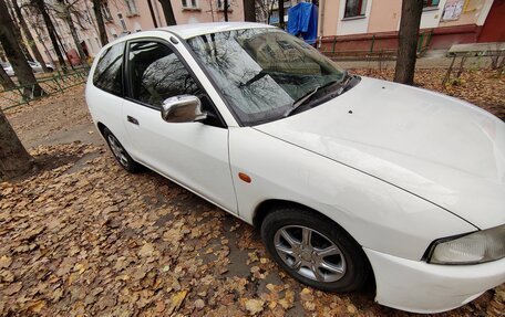 Mitsubishi Mirage VI рестайлинг, 1999 год, 350 000 рублей, 5 фотография