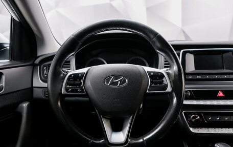 Hyundai Sonata VII, 2019 год, 1 895 000 рублей, 13 фотография