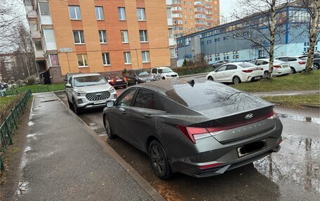 Hyundai Elantra, 2021 год, 1 800 000 рублей, 3 фотография