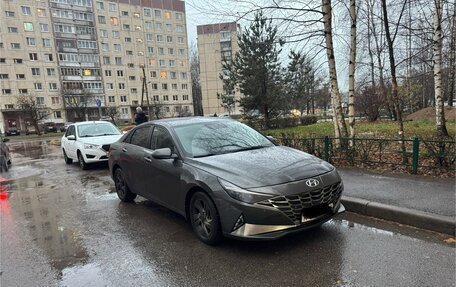 Hyundai Elantra, 2021 год, 1 800 000 рублей, 6 фотография