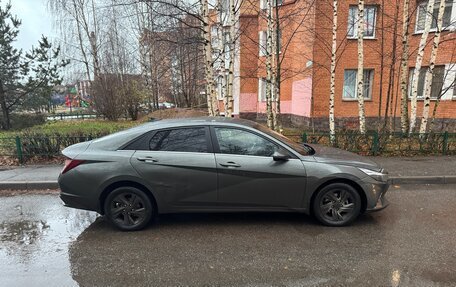 Hyundai Elantra, 2021 год, 1 800 000 рублей, 5 фотография