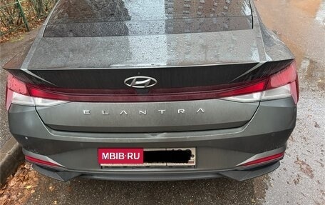 Hyundai Elantra, 2021 год, 1 800 000 рублей, 7 фотография