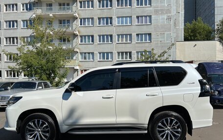 Toyota Land Cruiser Prado 150 рестайлинг 2, 2021 год, 8 100 000 рублей, 5 фотография