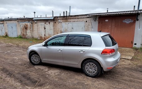 Volkswagen Golf VI, 2009 год, 799 000 рублей, 2 фотография