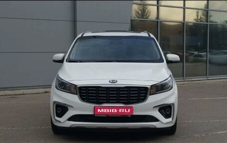 KIA Carnival III, 2018 год, 3 300 000 рублей, 1 фотография