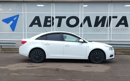 Chevrolet Cruze II, 2011 год, 629 000 рублей, 3 фотография