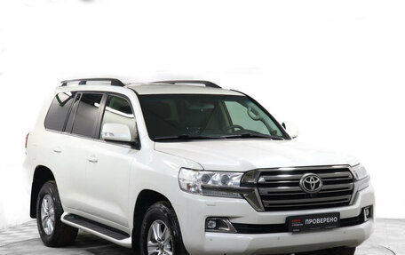 Toyota Land Cruiser 200, 2016 год, 5 590 000 рублей, 3 фотография