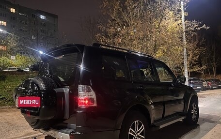 Mitsubishi Pajero IV, 2013 год, 2 050 000 рублей, 10 фотография