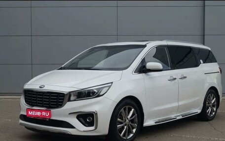 KIA Carnival III, 2018 год, 3 300 000 рублей, 4 фотография