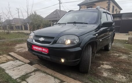 Chevrolet Niva I рестайлинг, 2017 год, 775 000 рублей, 1 фотография