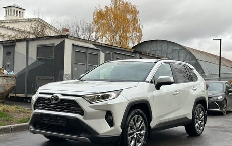 Toyota RAV4, 2021 год, 3 799 000 рублей, 1 фотография