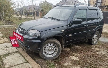 Chevrolet Niva I рестайлинг, 2017 год, 775 000 рублей, 4 фотография