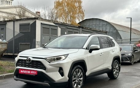 Toyota RAV4, 2021 год, 3 799 000 рублей, 4 фотография