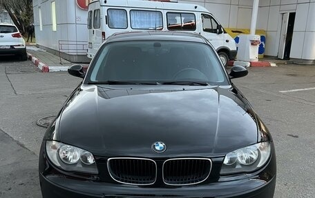 BMW 1 серия, 2009 год, 970 000 рублей, 2 фотография