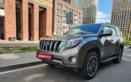 Toyota Land Cruiser Prado 150 рестайлинг 2, 2015 год, 3 700 000 рублей, 7 фотография