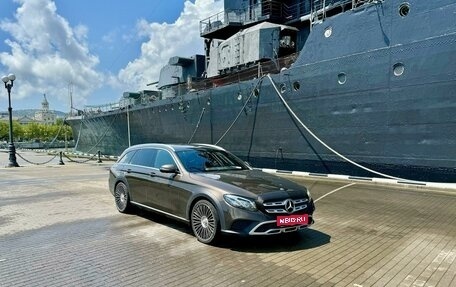 Mercedes-Benz E-Класс, 2017 год, 3 500 000 рублей, 1 фотография