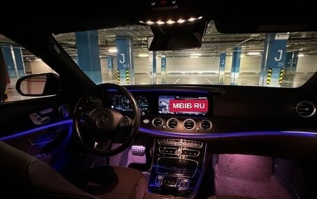 Mercedes-Benz E-Класс, 2017 год, 3 500 000 рублей, 6 фотография