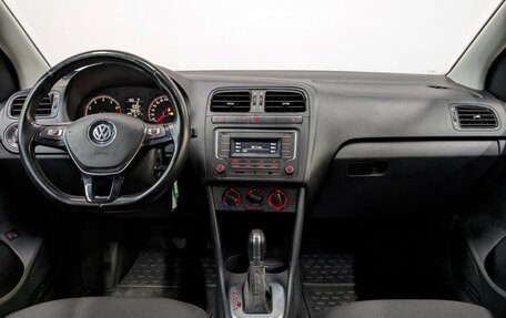 Volkswagen Polo VI (EU Market), 2018 год, 975 000 рублей, 14 фотография