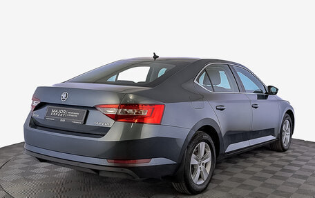 Skoda Superb III рестайлинг, 2019 год, 2 250 000 рублей, 5 фотография